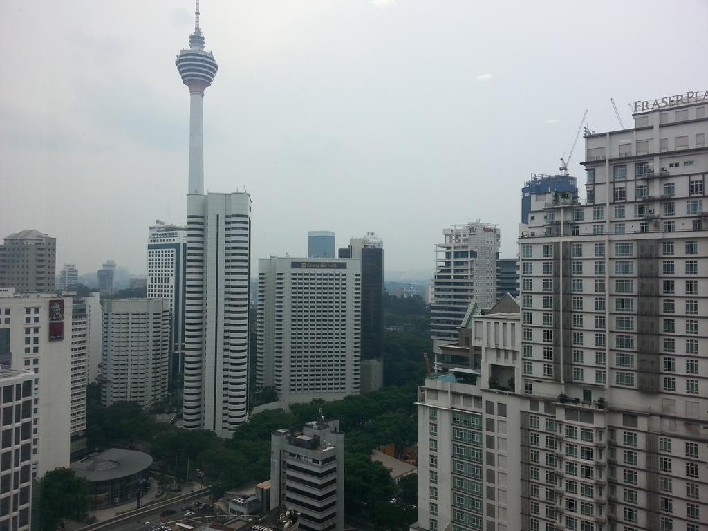 Kl101​ ​Service Suite​ ​​At Soho Suites Klcc Куала-Лумпур Екстер'єр фото